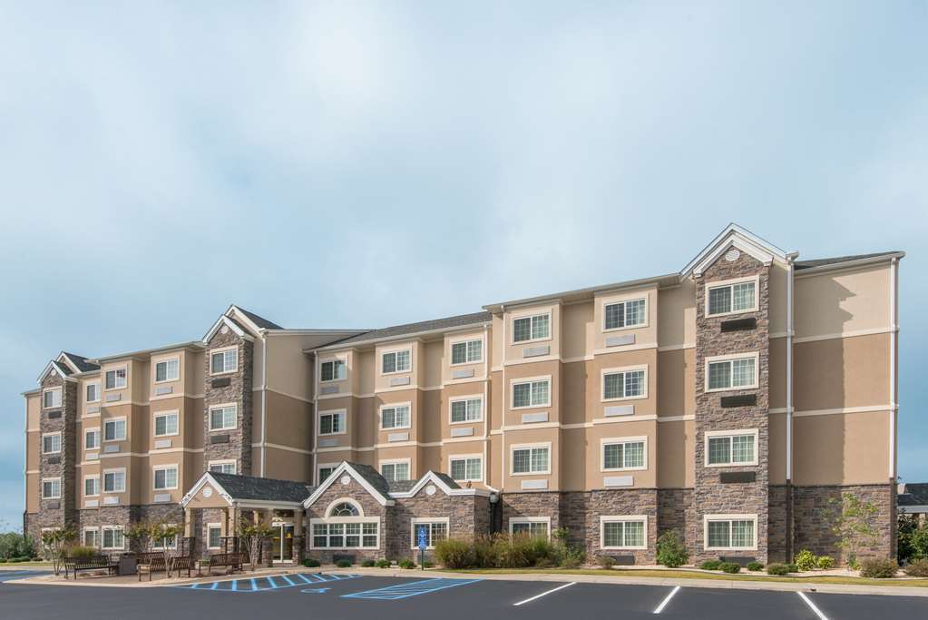 Microtel Inn And Suites By Wyndham Opelika Exterior photo